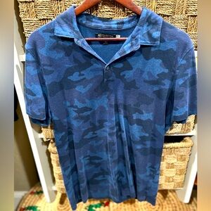 Banana Republic men’s blue camo polo shirt, size large